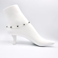 will fit 10" (25.4cm) up to just over 11" (27.9cm)  