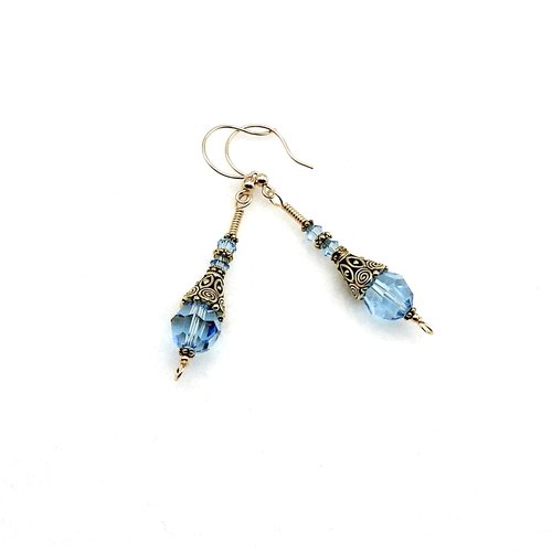 March birthstone colour