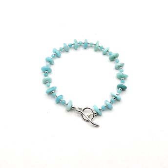 blue beaded bracelet